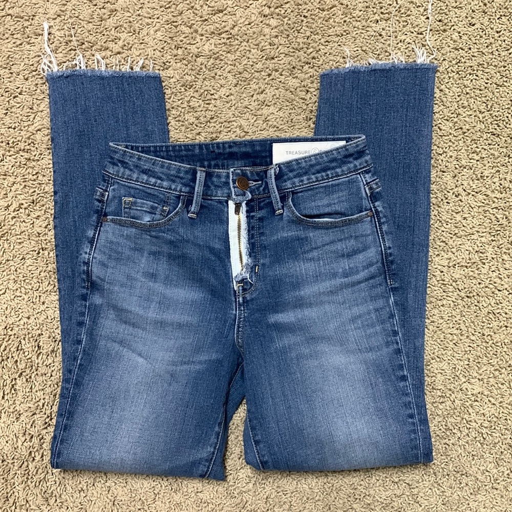Trendy treasure & bond jeans